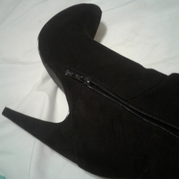 Thigh high boots- Adley - Picture 3 of 8